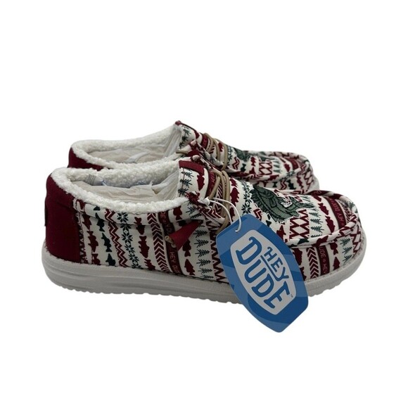 Hey Dude Wally Merry Fishmas Sweater Loafers Men\'s 9 Red Green Christmas Slip On main image 5